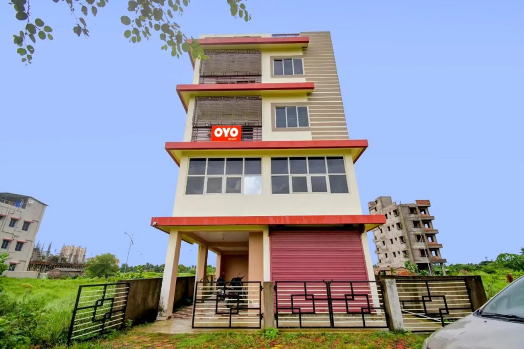 Oyo 93057 Swastik Guest House