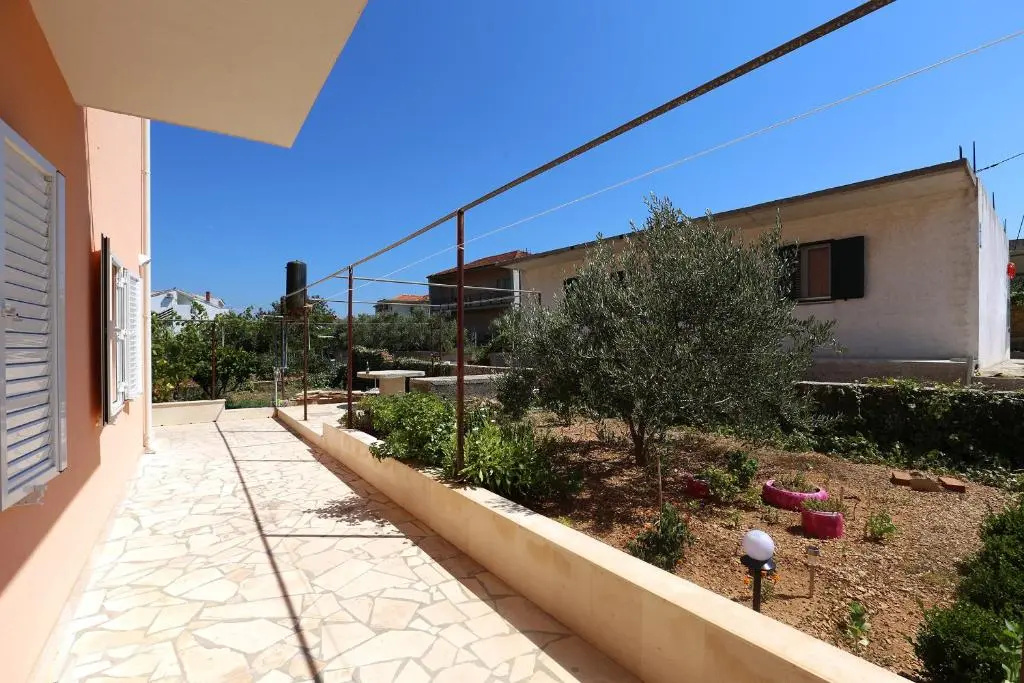 SAN Apartments