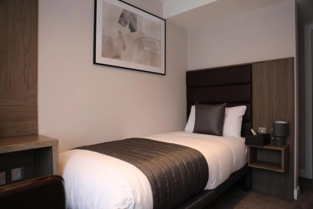 Reem Hotel