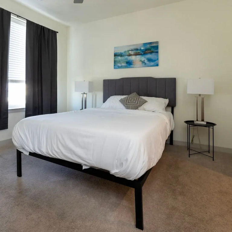Stunning Nulu 1BR Cozysuites 06