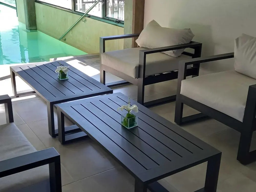 Los Robles Apart Hotel l Suites & Spa