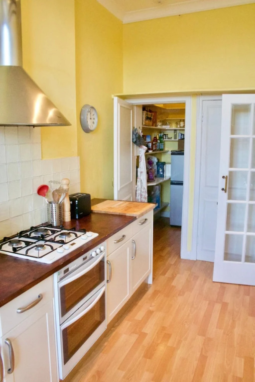 3 Bedroom Apartment in Edinburgh's New Town