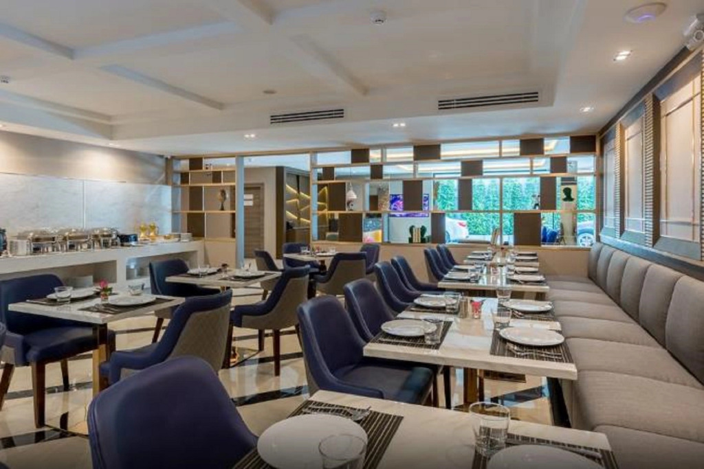 GLOW Sukhumvit 5