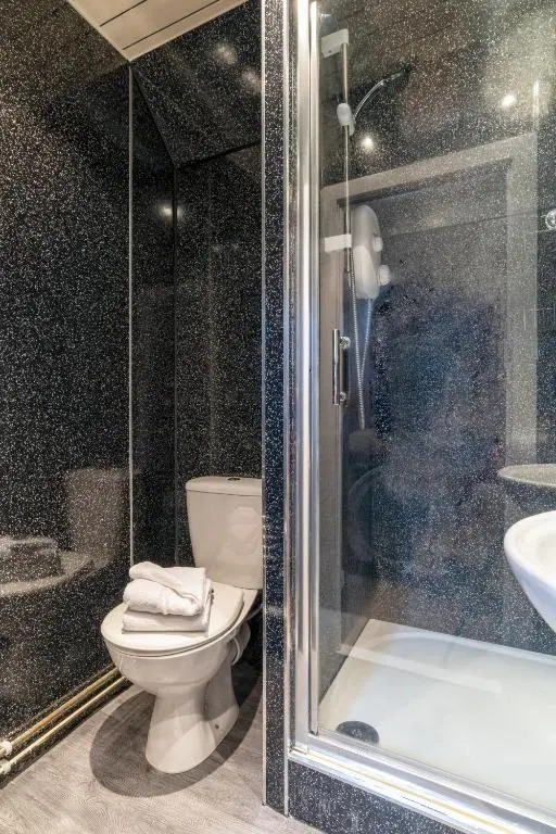 The Green Inn Rooms