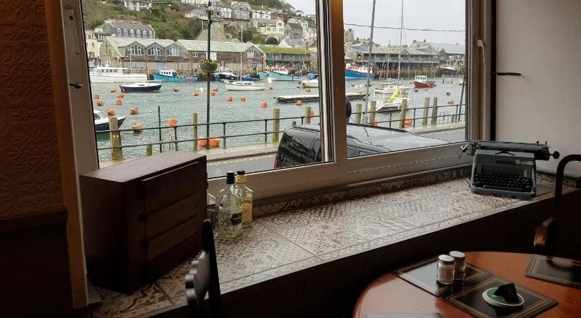 Harbour Moon Inn