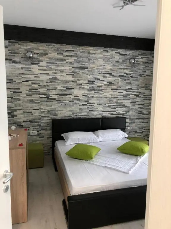 Regim Hotelier Astoria 2