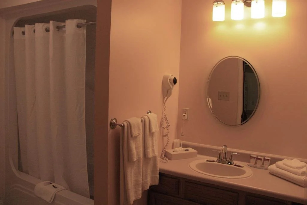 Hampton Falls Inn