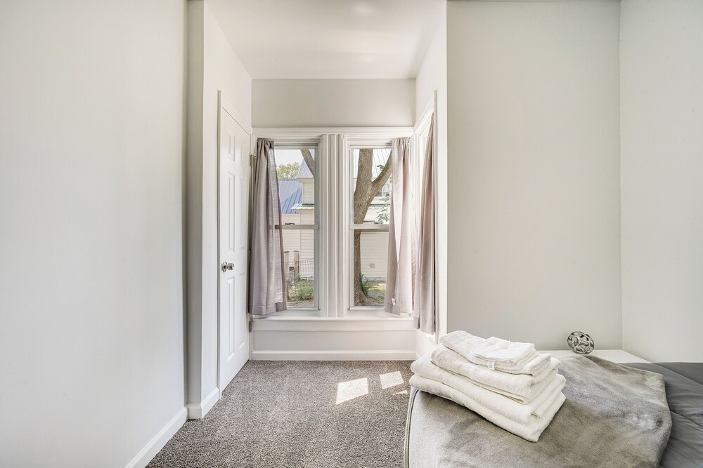 Charming Glens Falls Retreat Near Downtown!