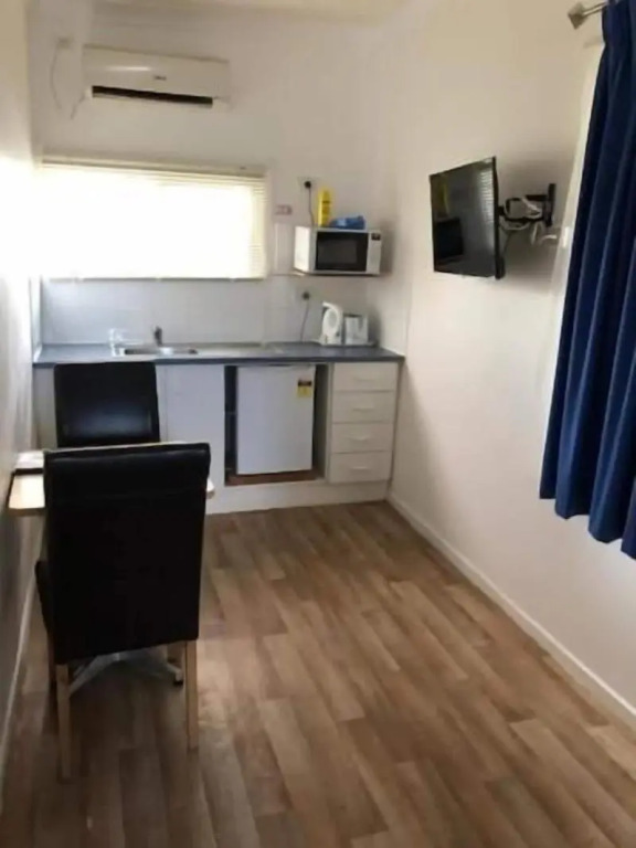 Chinchilla Motel