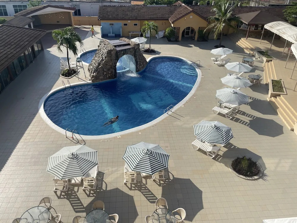 Hotel Marjorie `Y`
