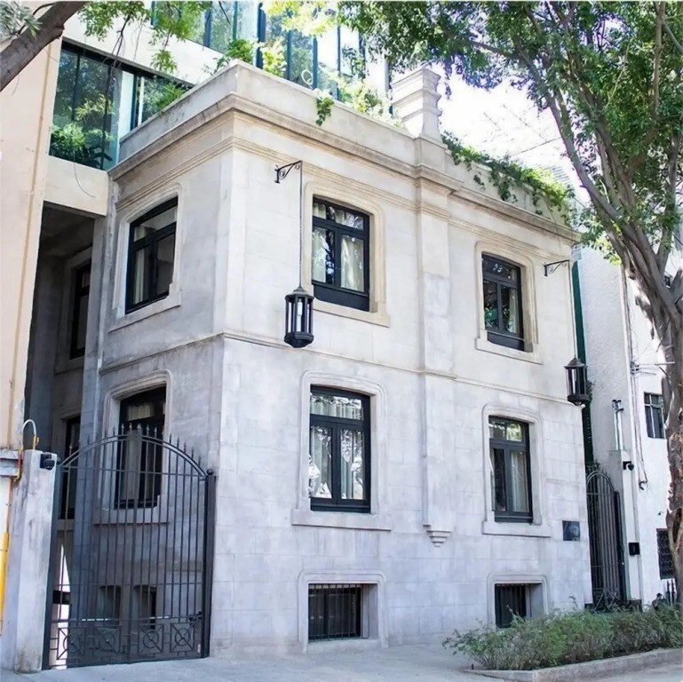 Modern Suite 1 - Heart of Roma Norte