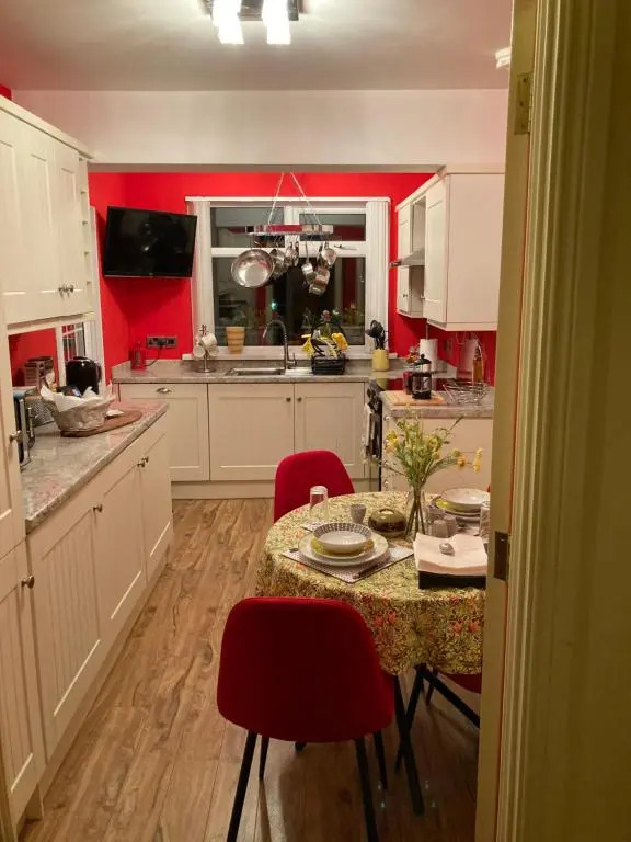 Mountroyal Victorian Studio Self Catering Apartment