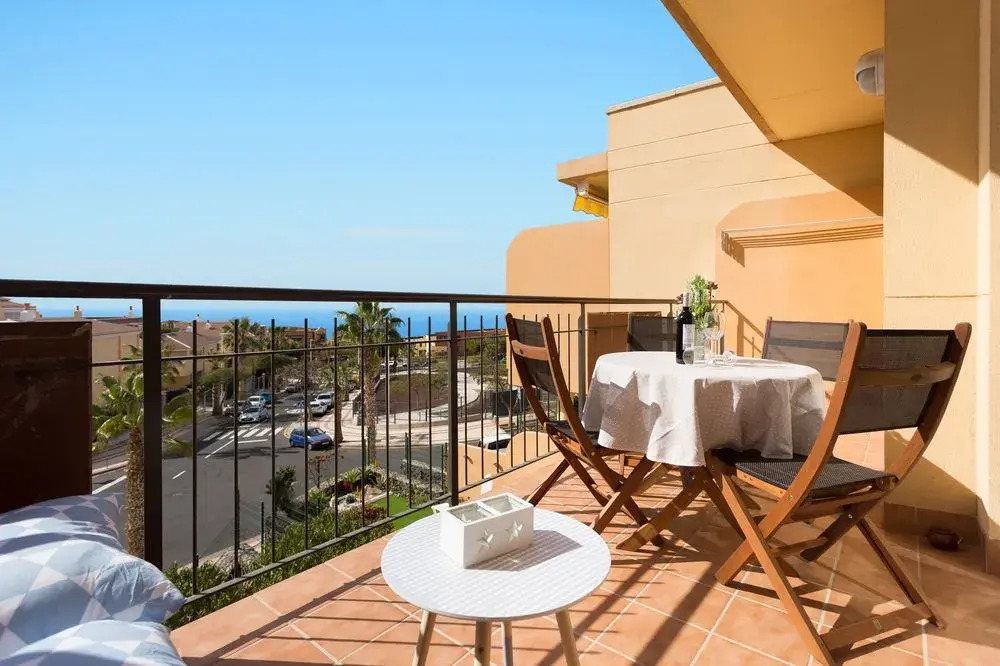 Adeje with pool, sea view and free WIFI