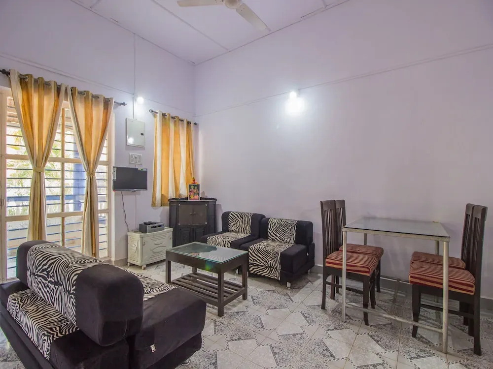 OYO 12022 Home Cozy 2BHK Anjuna Beach