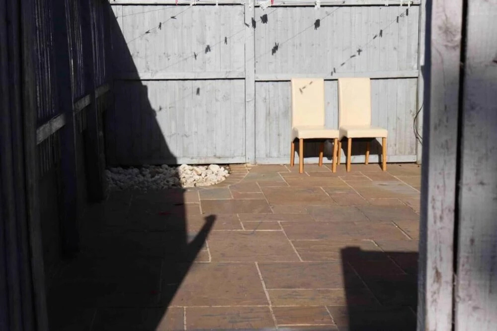 Cheerful 2 bedroom residential home