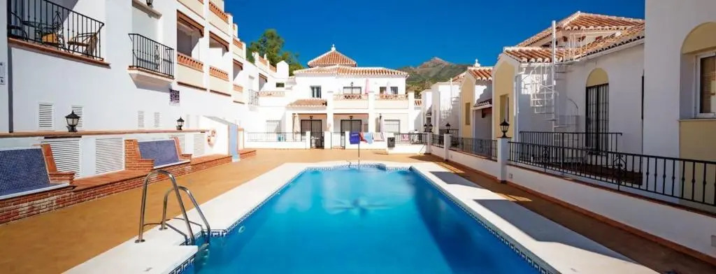 Nerja Paradise Rentals - Apt Chimenea C1d