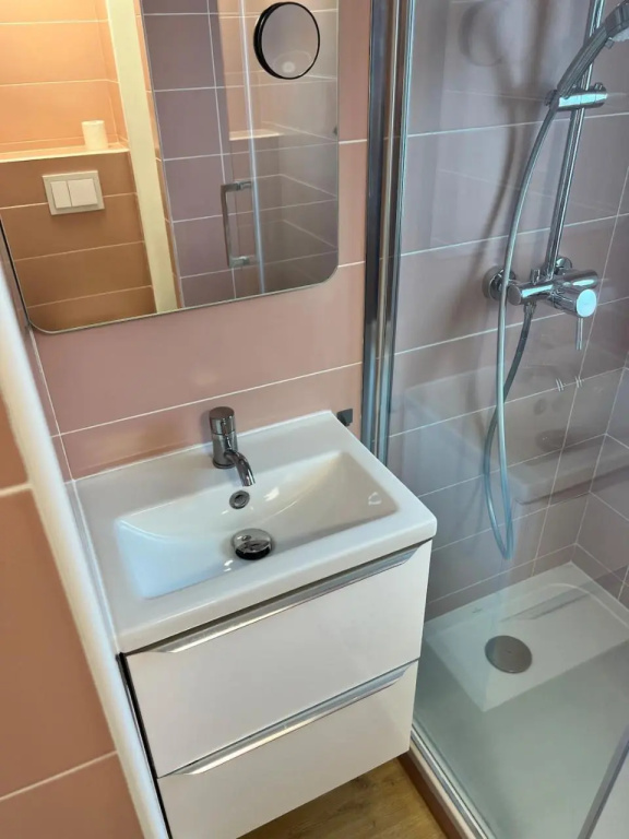 T2 avec magnifique vue mer, piscine, clim, parking