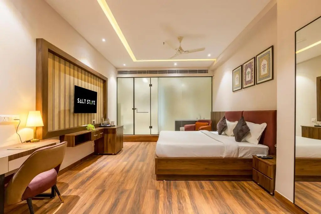 Saltstayz Premier Suite Chandigarh Mohali