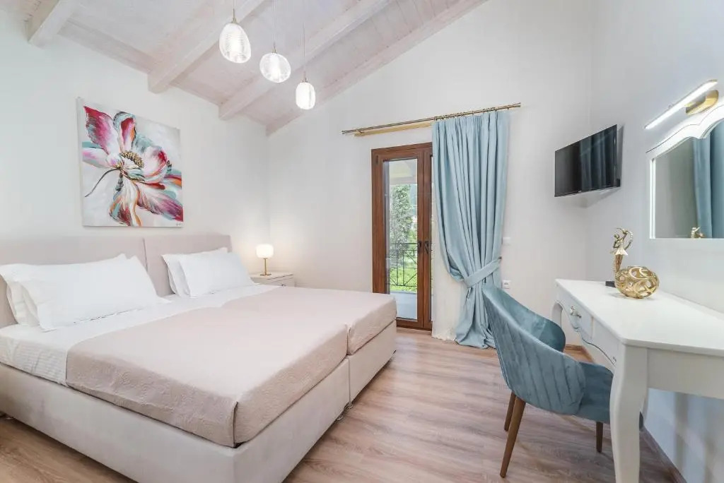 Vincenzo Suites