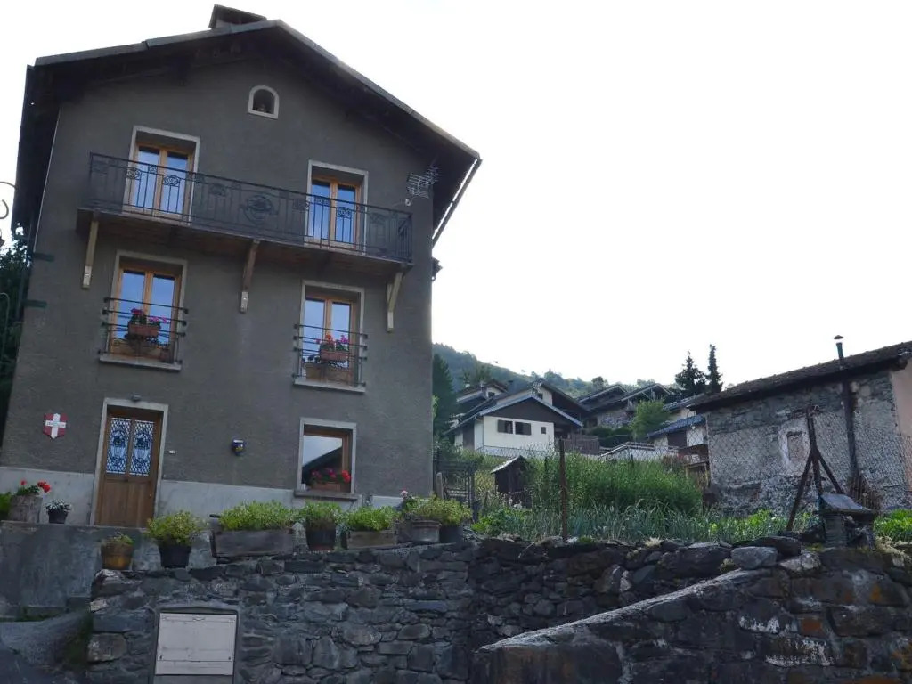 Chalet rénové 3 chambres, charme, WiFi gratuit, proximité pistes - FR-1-452-128