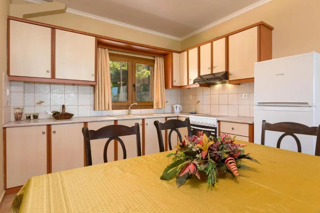 Venetico Beachfront Apartments & Suites - Sea View Suite