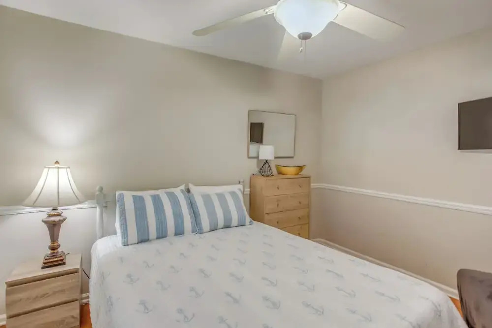 Walk to Beach: Myrtle Beach Home w/ Saltwater Pool
