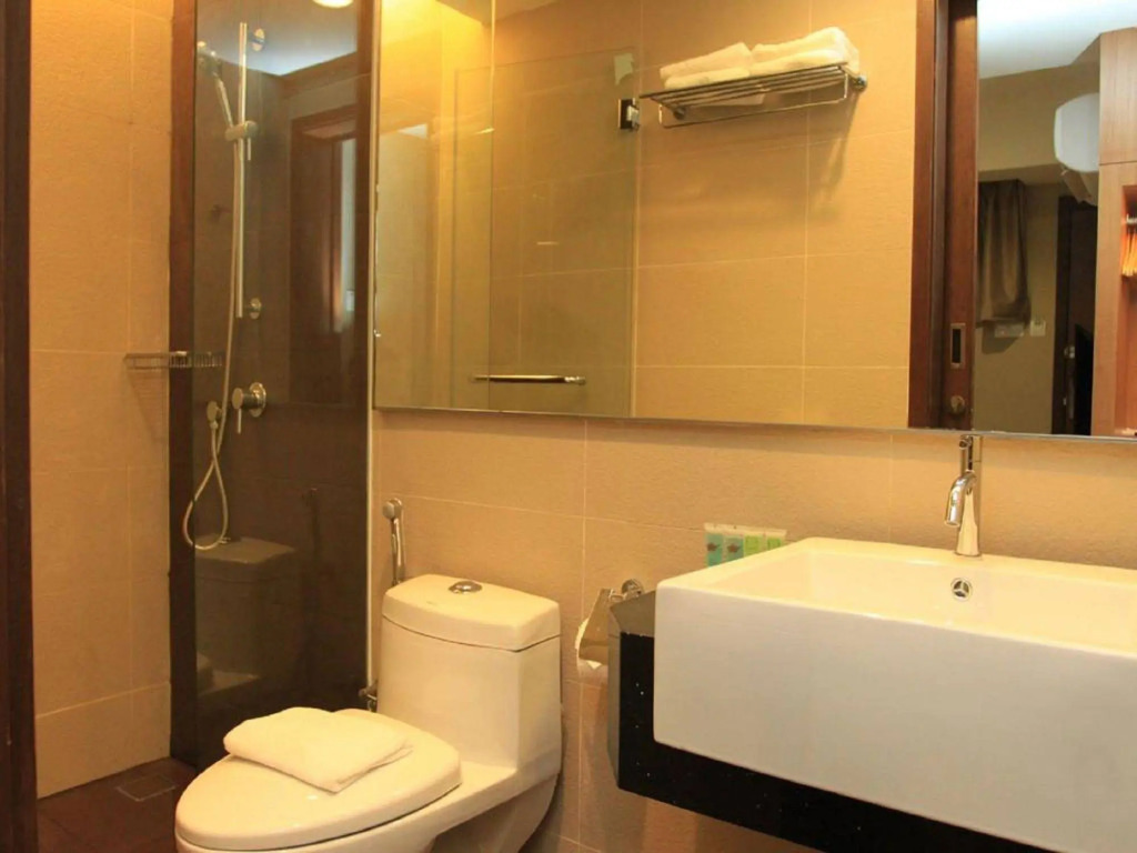 Likas Square - KK Apartment Suite