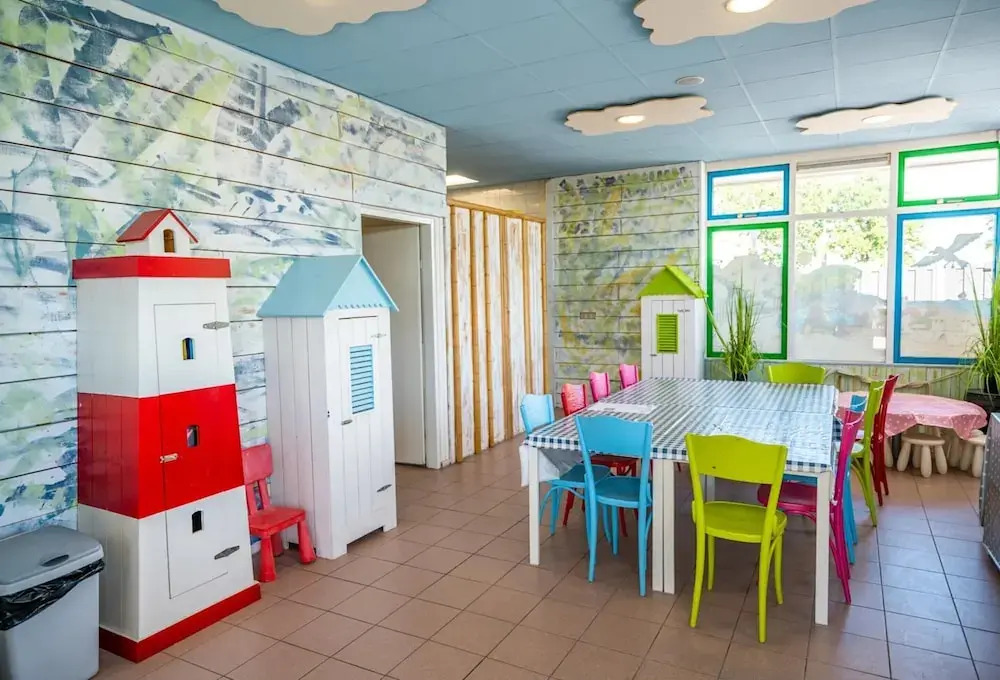 Comfortable Chalet With Dishwasher, Near the Sea in Egmond