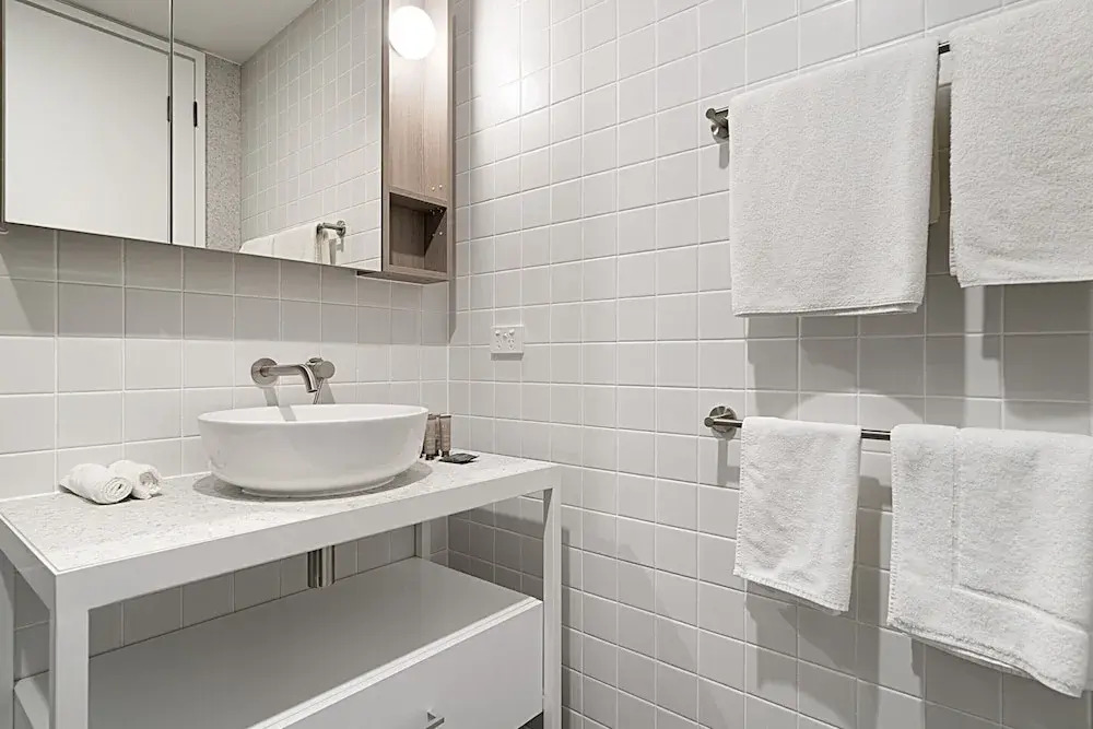 Bright 1-bedroom Escape With Private BBQ