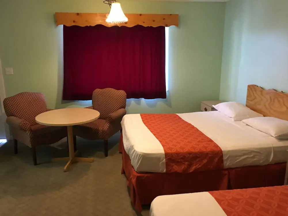 Dixie Plaza Hotel