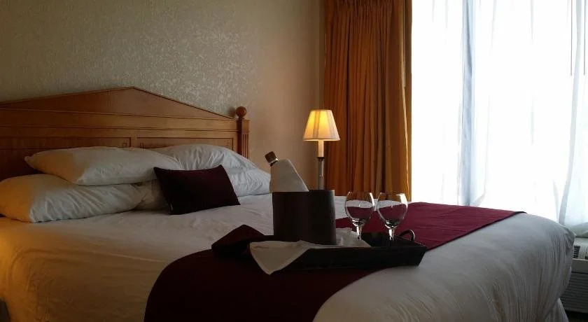 Ramada Williamsburg East Busch Gardens Area