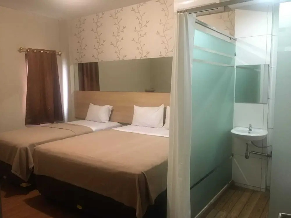 Royal Guesthouse Bandar Lampung