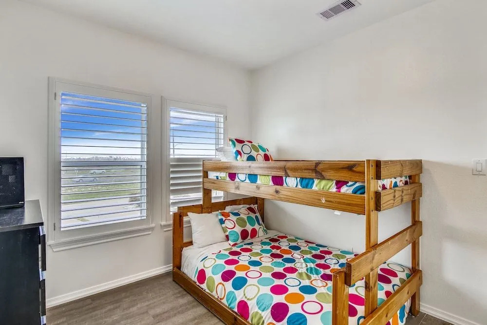 Kahala Beachfront by Ryson Vacation Rentals