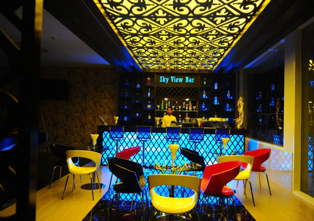 Royal Hinthar Hotel