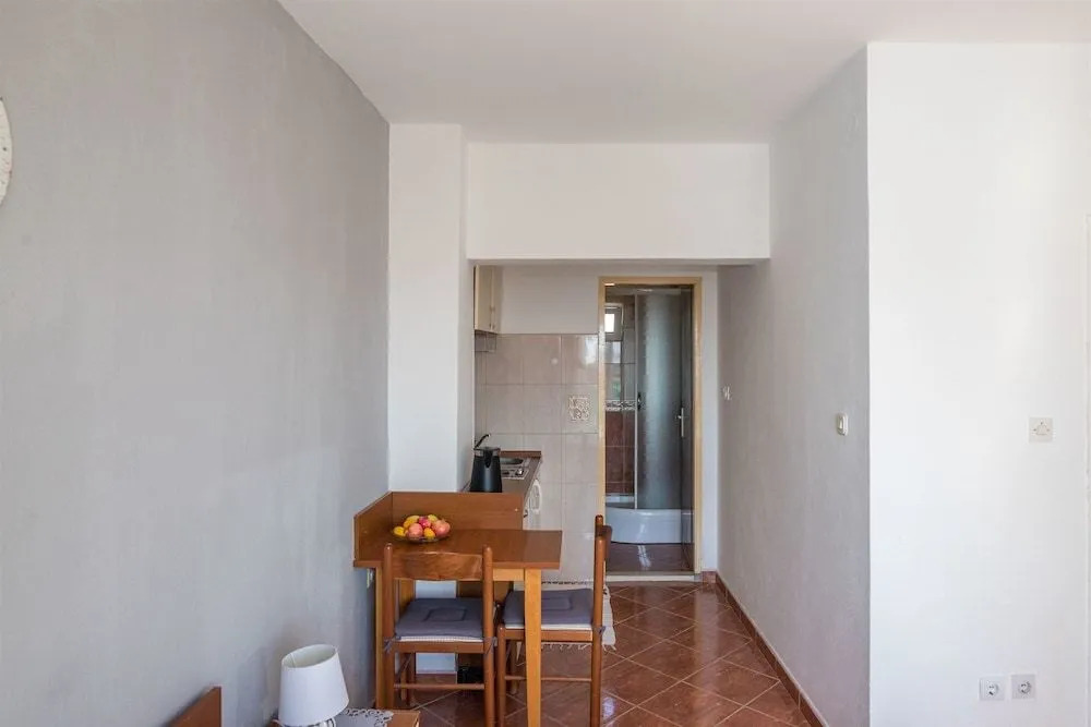 Apartments Tolj