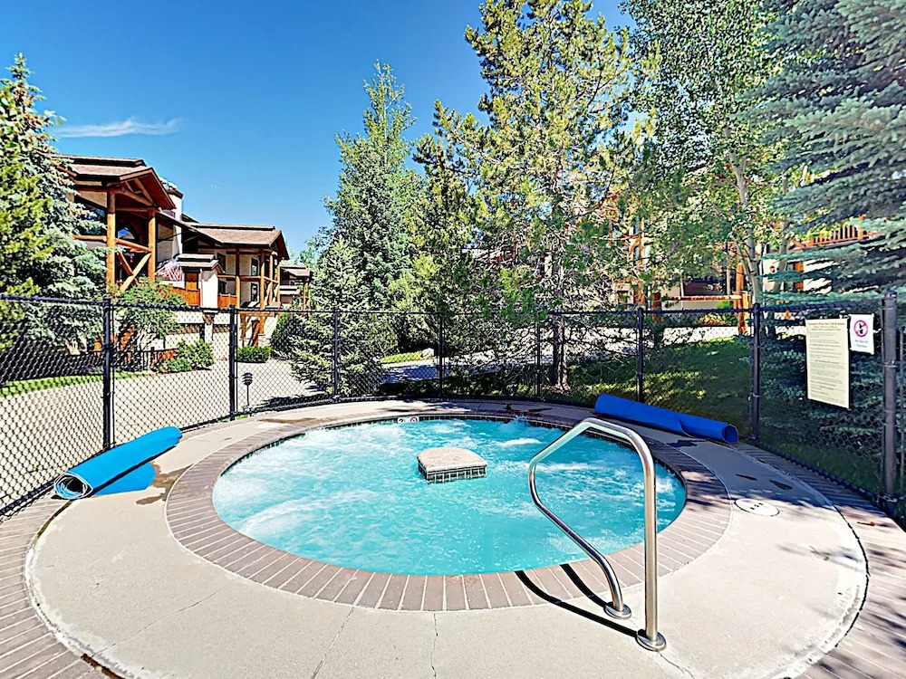 2700 Cross Timbers Trail Townhouse #1 4 Bedrooms 3.5 Bathrooms Townhou
