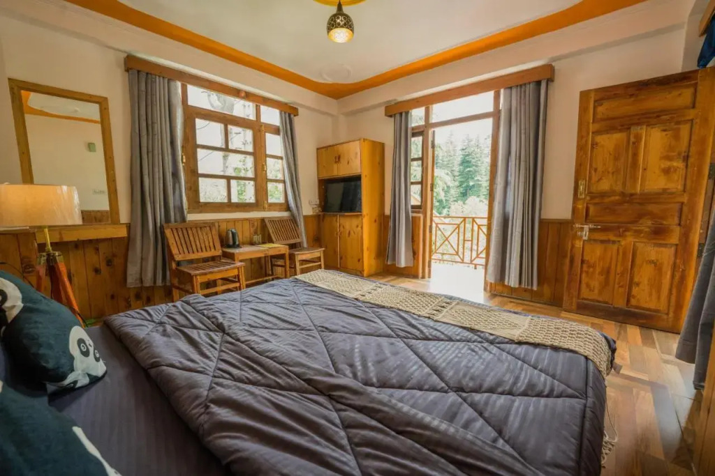 One Light Hostel