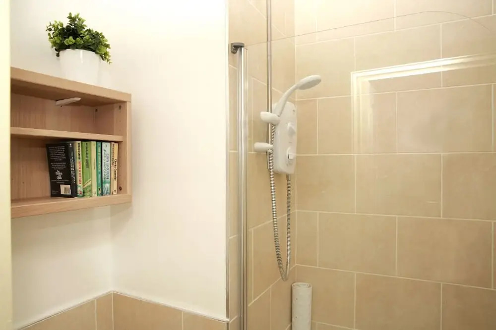 1 bed flat off Royal Mile
