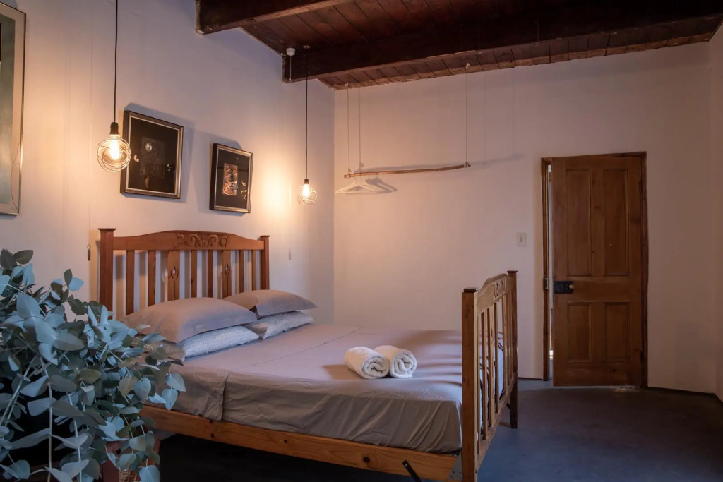 Ebonymoon Guest House