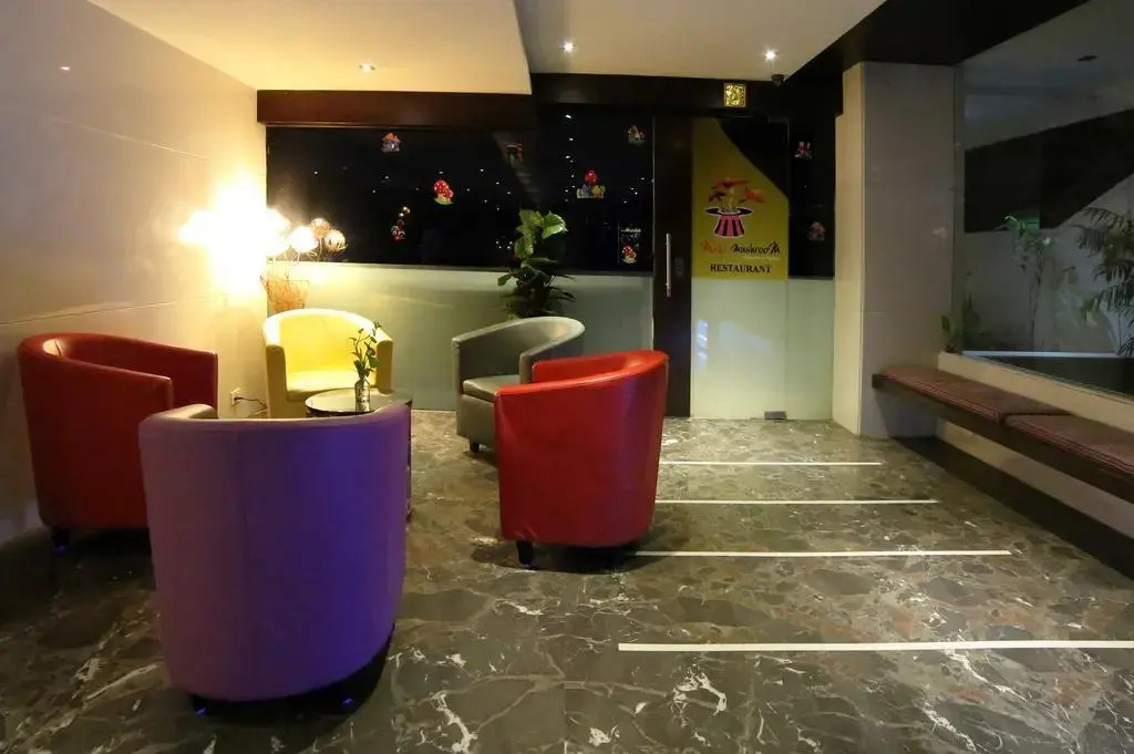 M5 Hotel