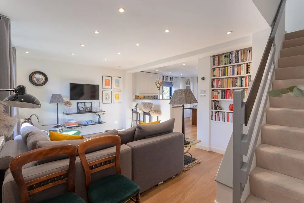 Modern 2 Bedroom Apartment Near Portobello Road