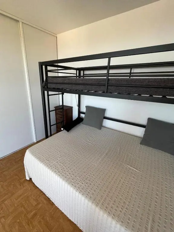 Bright studio with BALCONY 400m from the BEACH