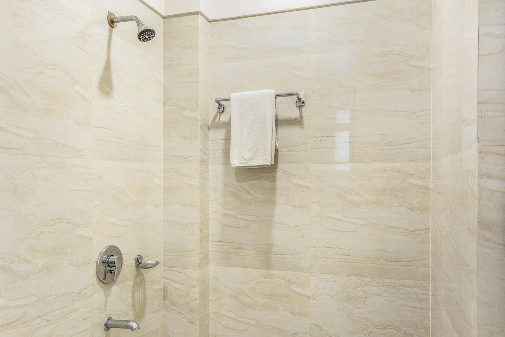 FabHotel Dream Inn Vikas Nagar