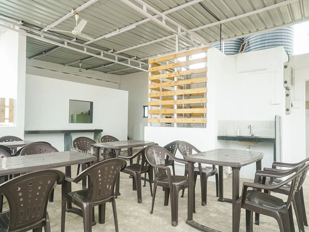 Soberdreams Service Apartment by OYO Rooms