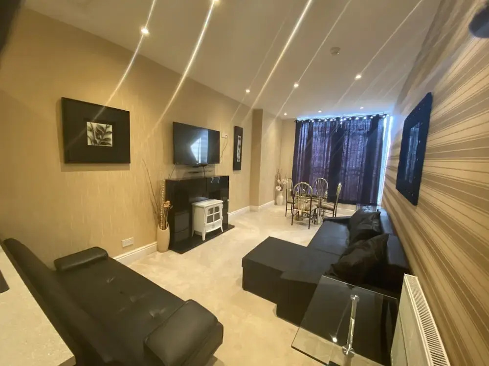 Gold Apartment