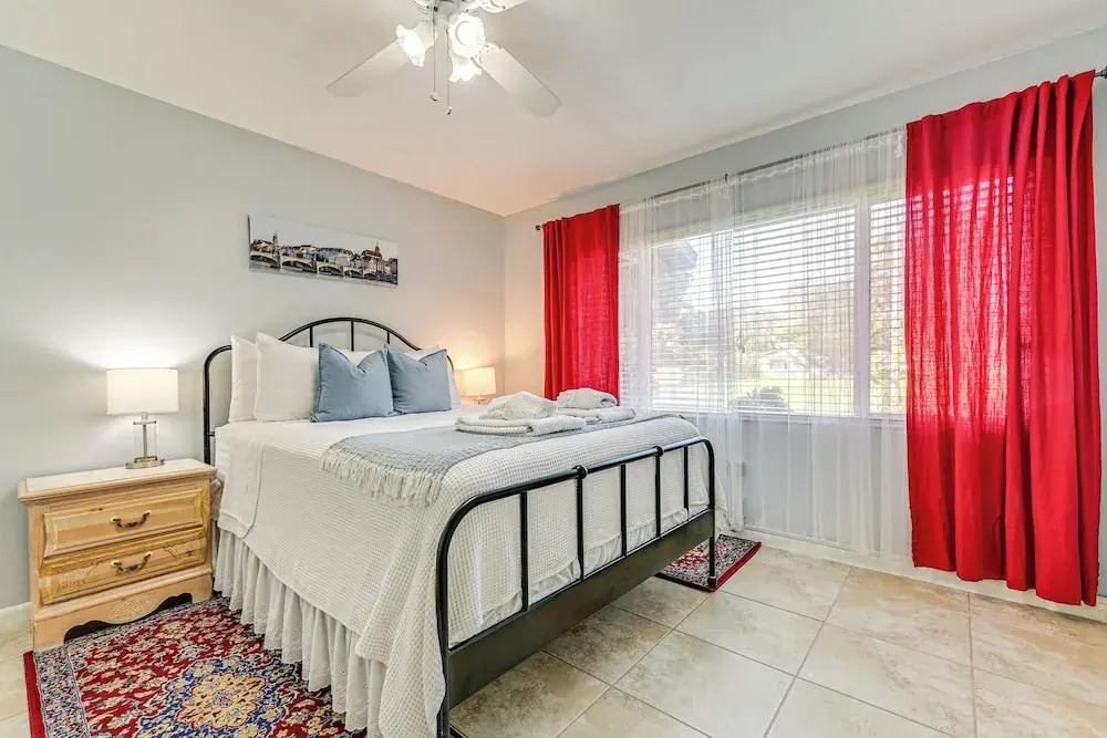 10 Mi to Adventure Island: Home w/ Fenced Yard!