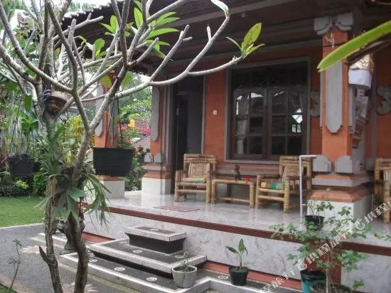 Tudes Family Homestay