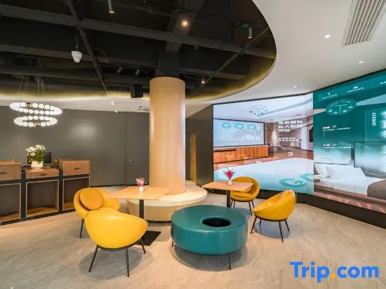 Vyluk Hotel (Beijing Shijingshan Wanda Plaza Octagon Amusement Park Subway Station)