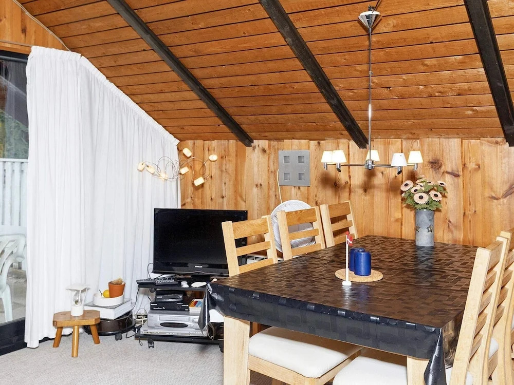 8 person holiday home in Løgstør-By Traum