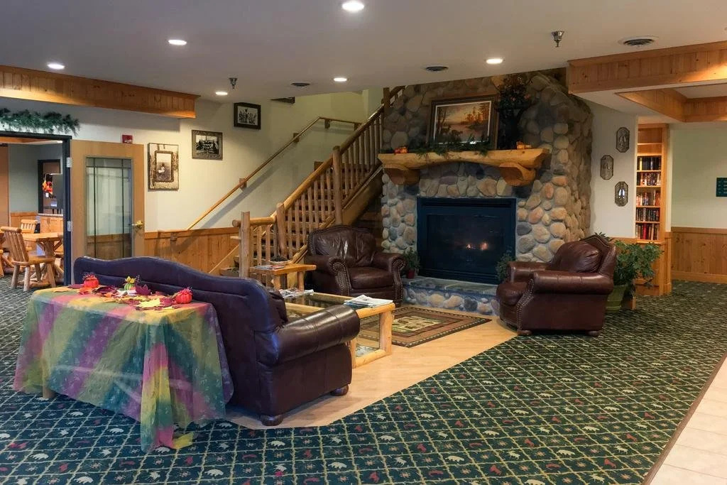 White Oak Inn & Suites